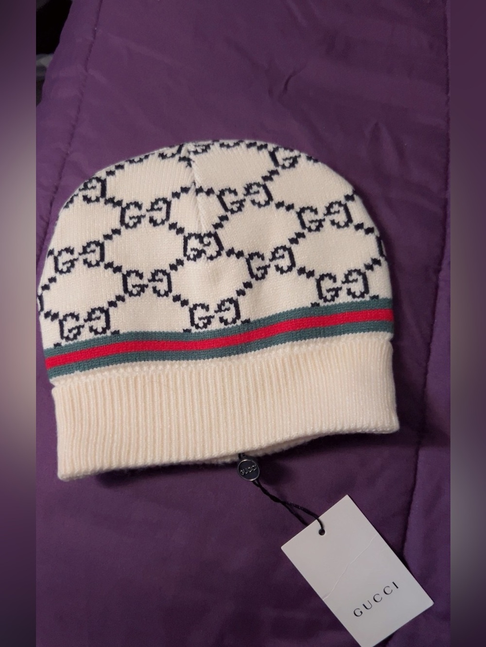 Gucci Ivory GG Logo Beanie with Green & Red Stripe